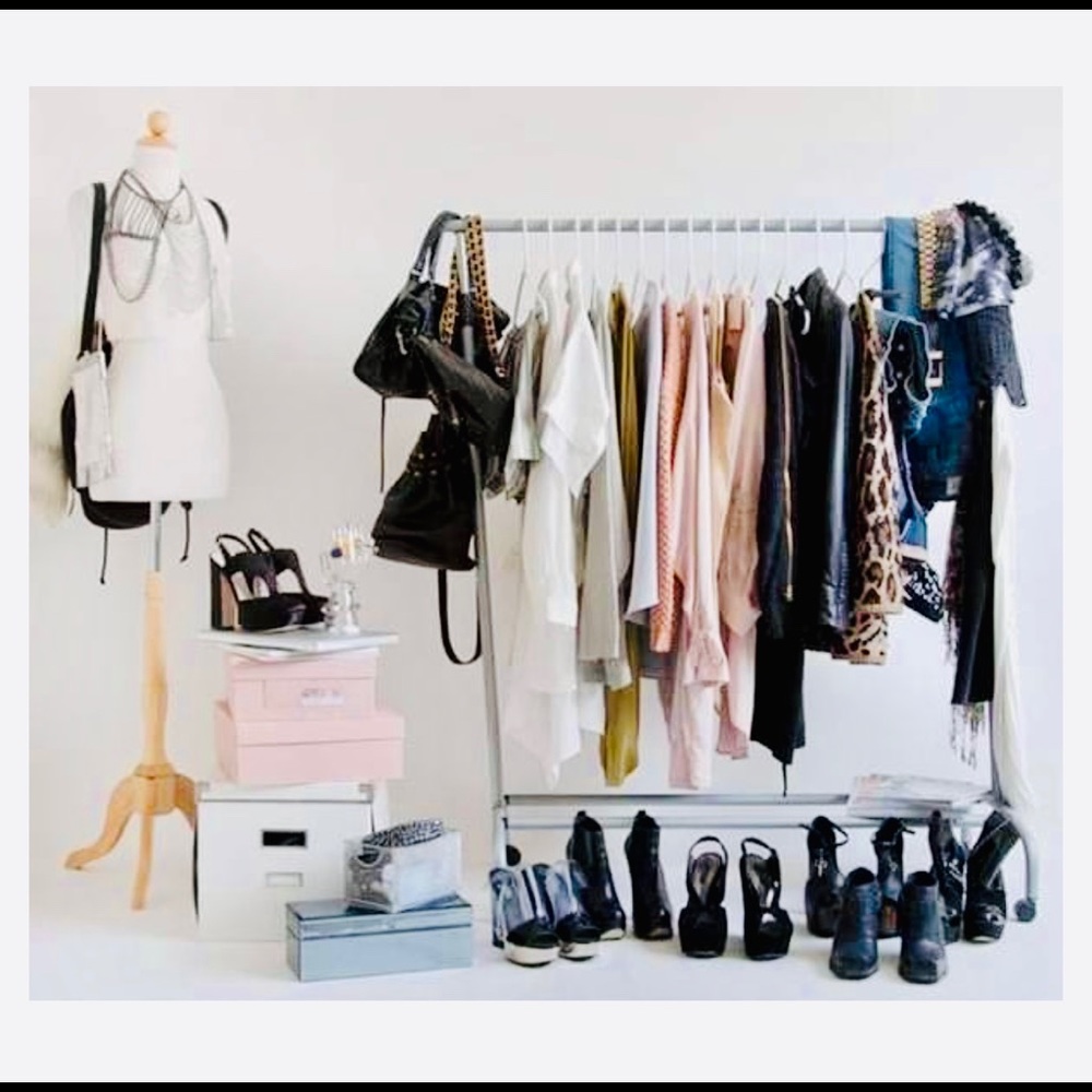 🚨CLOSET SALE🚨